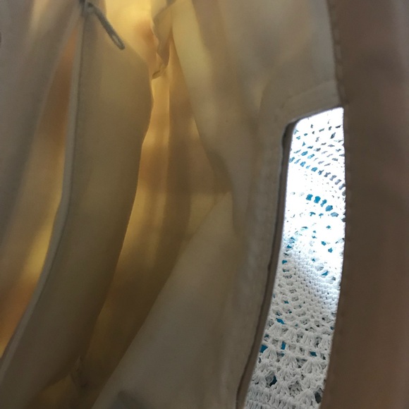 Cream and brown tote - Picture 6 of 6